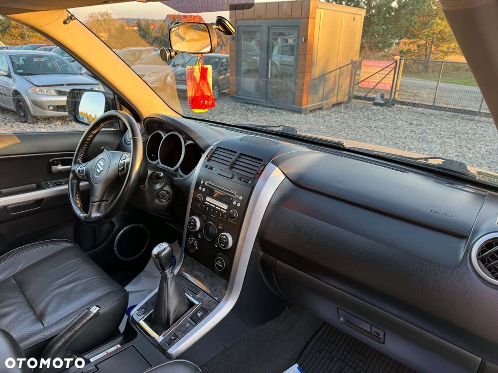 Suzuki Grand Vitara 1.9 DDiS De Luxe EU5 - 21
