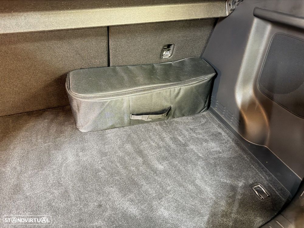 Hyundai Kauai EV 64 kWh Premium - 22