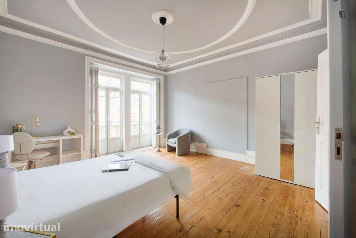 Quarto - localizado em Marquês de Pombal Lisbon - Grande imagem: 2/17