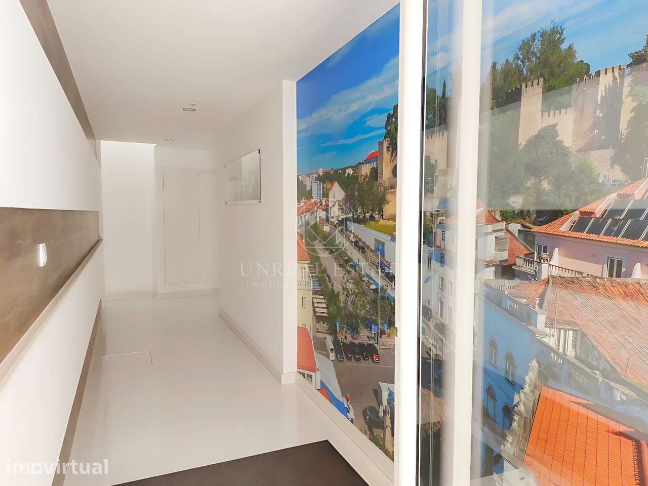 Apartamento T2 Moderno com garagem, localizado  no Centro Histórico de - Grande imagem: 4/27