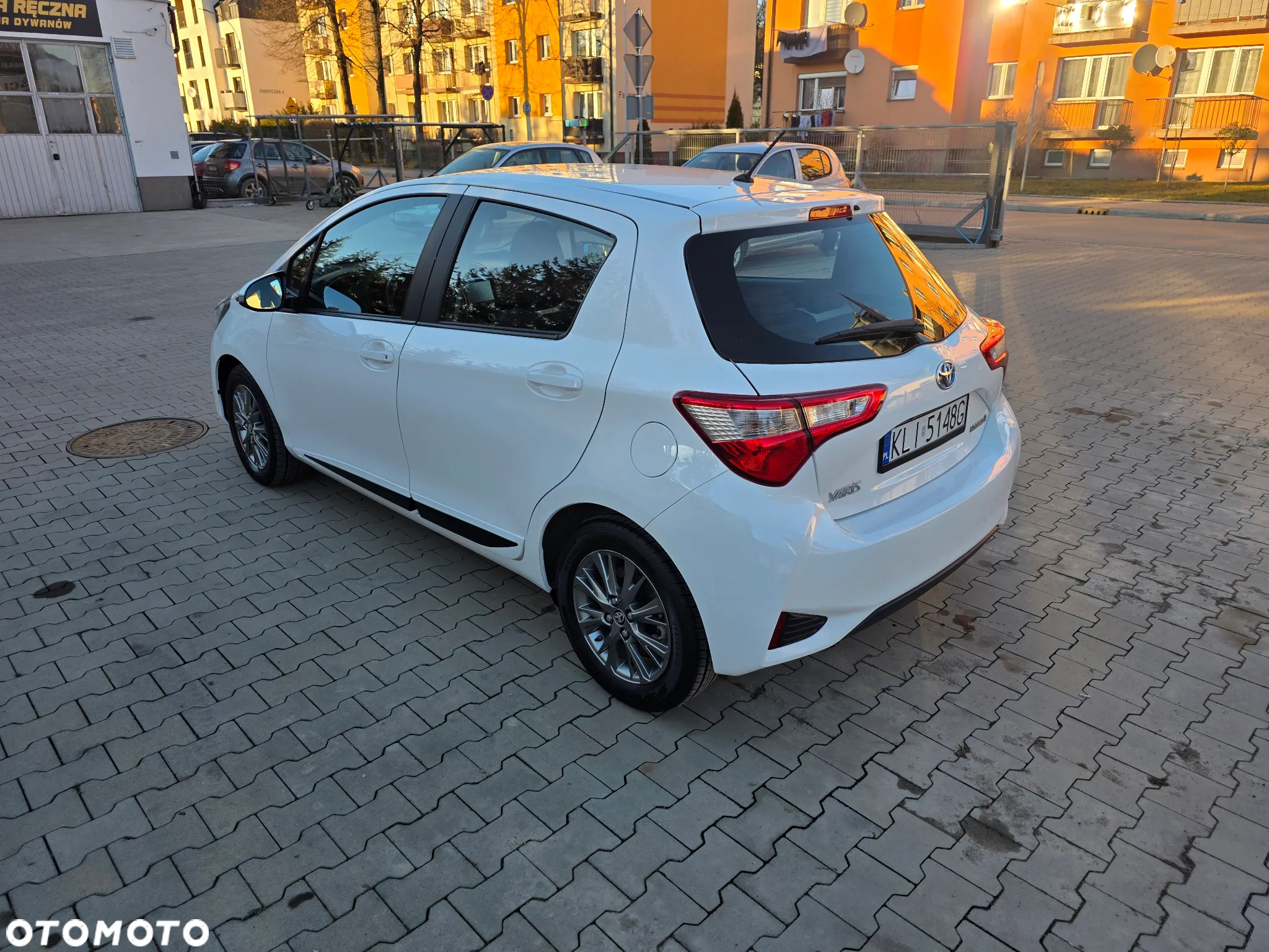 Toyota Yaris Hybrid 1.5 VVT-i Comfort - 9