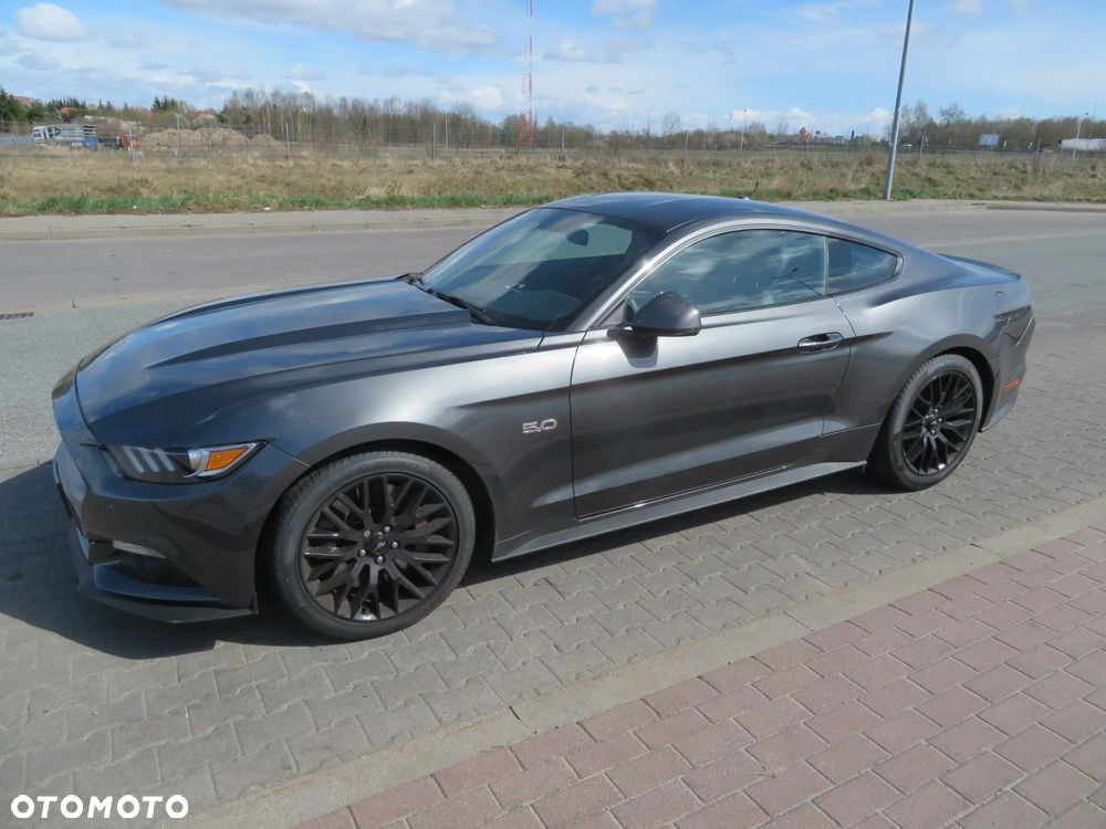 Ford Mustang 5.0 V8 GT - 4