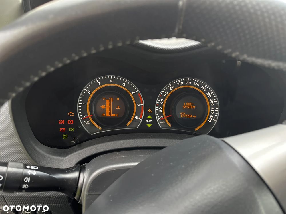Toyota Auris 1.33 VVT-i Terra - 6