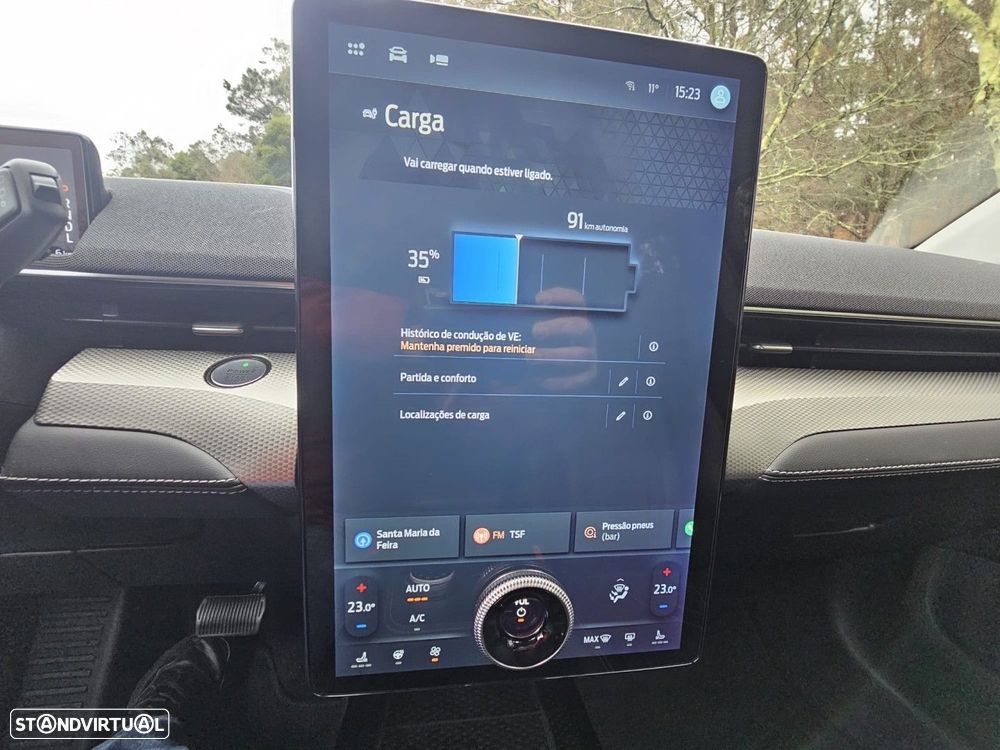 Ford Mustang Mach-E Standard - 22