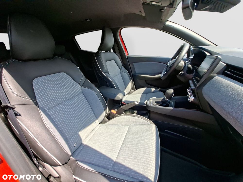 Renault Clio - 22
