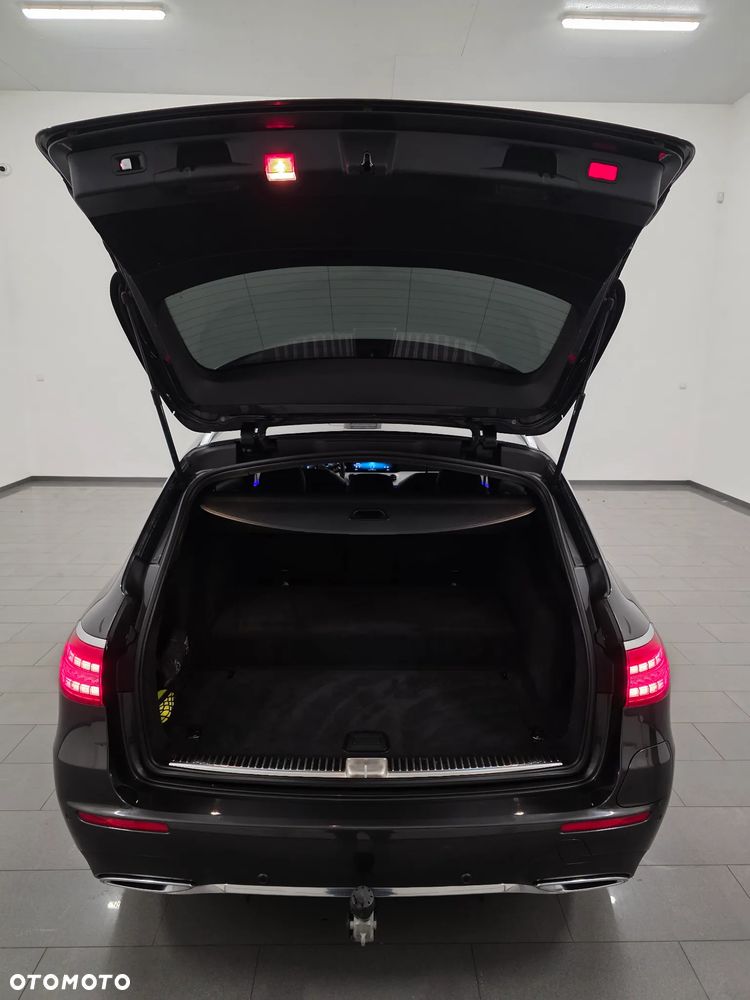 Mercedes-Benz Klasa E 300 de 9G-TRONIC AMG Line - 40