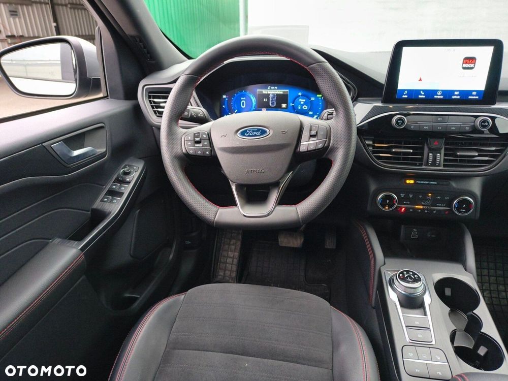 Ford Kuga - 16