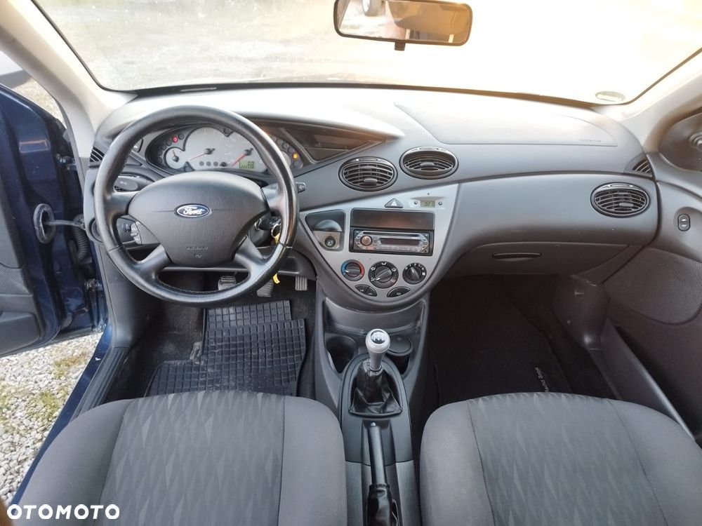 Ford Focus - 16