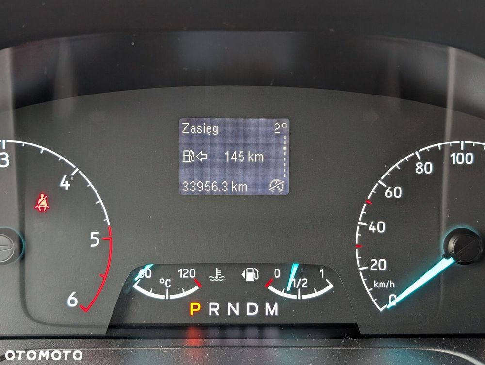 Ford Tourneo Custom - 23