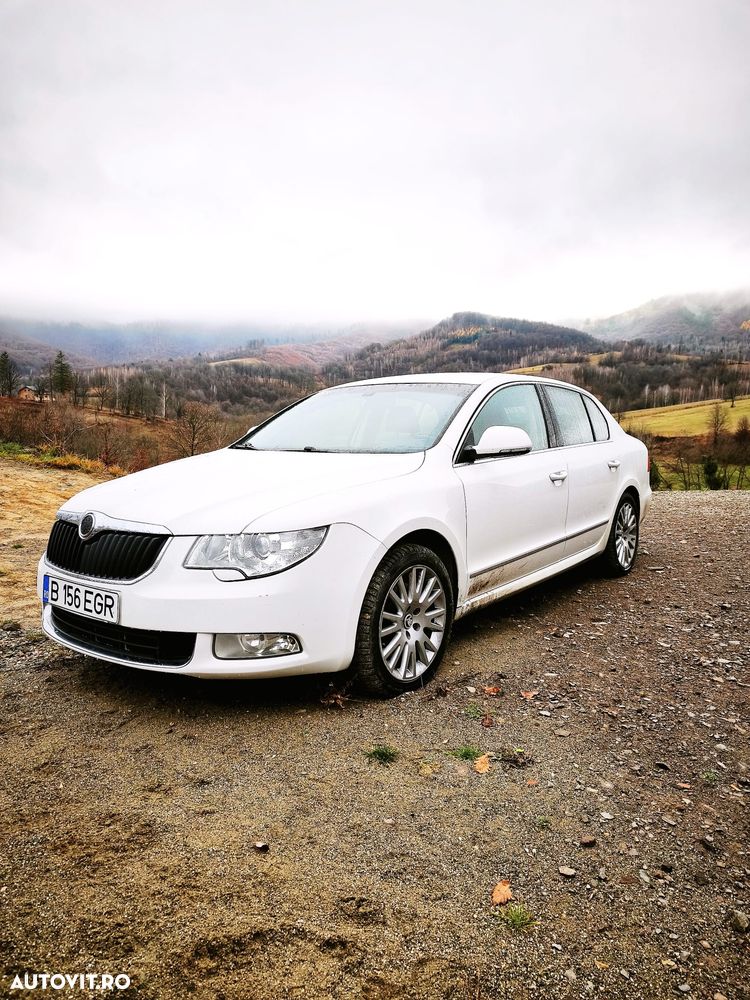 SKODA Superb 2011 — imagine 2