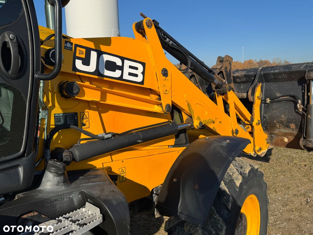JCB 3CX / KOPARKO-ŁADOWARKA / 2019 ROK / 4200 MTH / KLIMATYZACJA / SPROWADZONA - 24