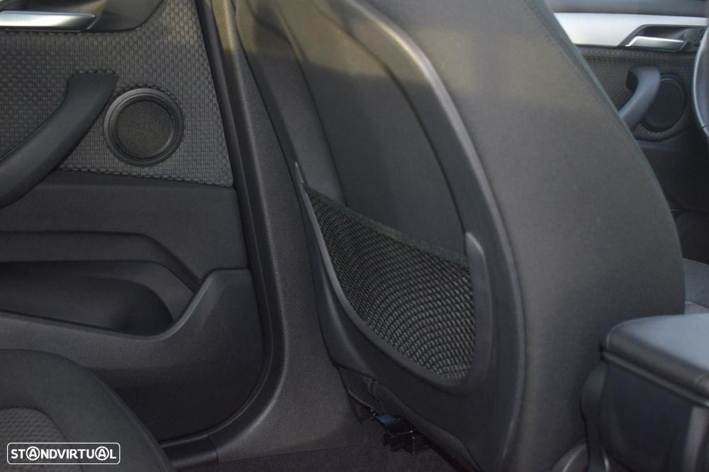 BMW X1 18 d sDrive Auto - 42