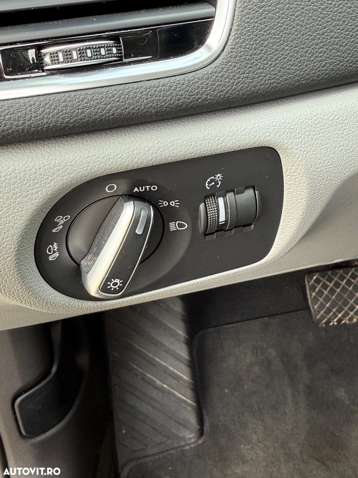 Audi Q3 2.0 TDI Quattro Stronic Design - 9