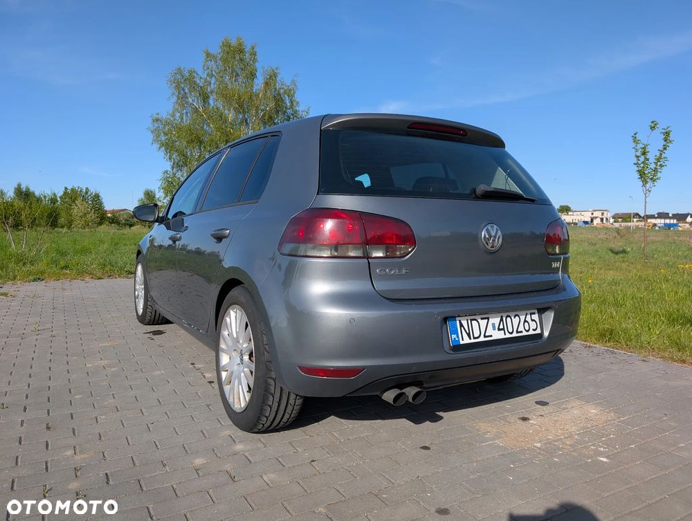 Volkswagen Golf - 4