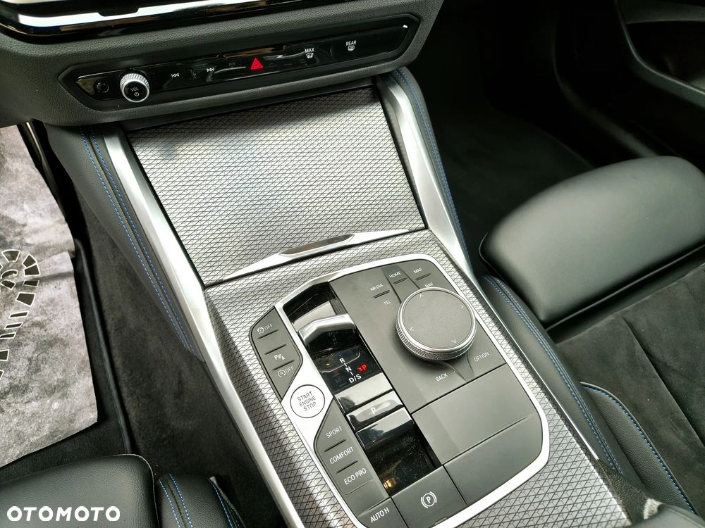 BMW Seria 2 220i M Sport - 17