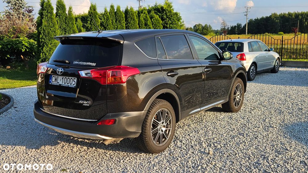 Toyota RAV4 - 4