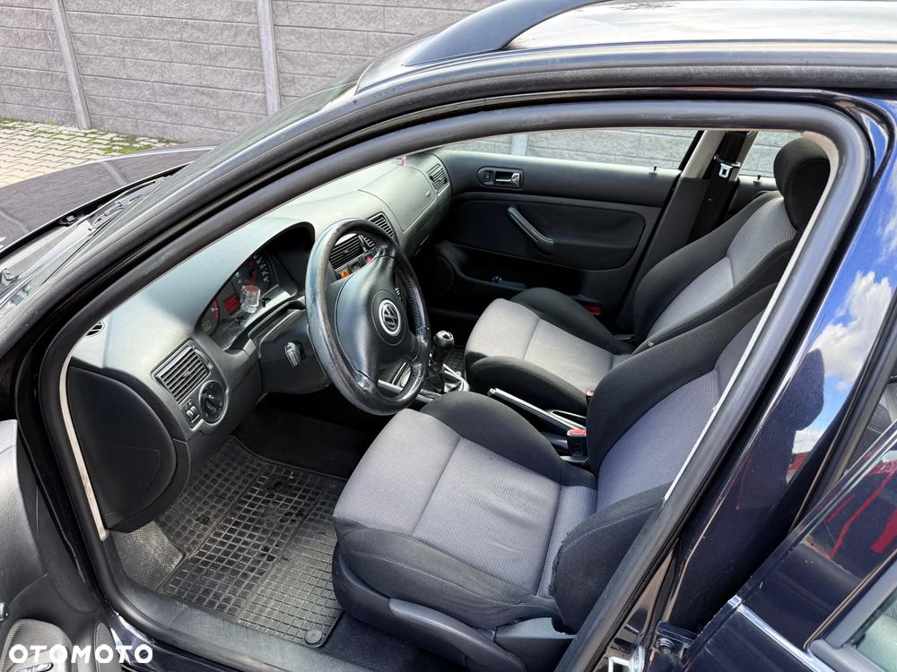 Volkswagen Golf Variant - 8