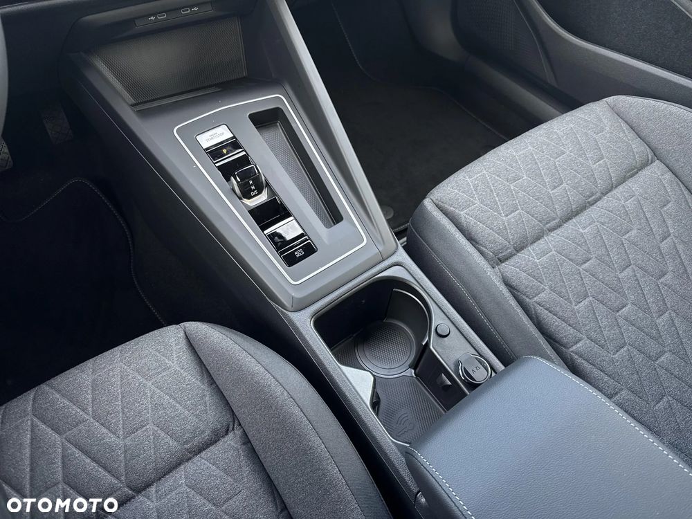 Volkswagen Golf 1.5 TSI EHybrid PHEV 150kW Life Plus DSG - 19