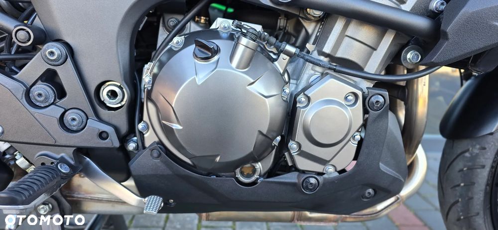 Kawasaki Versys 1000 - 21