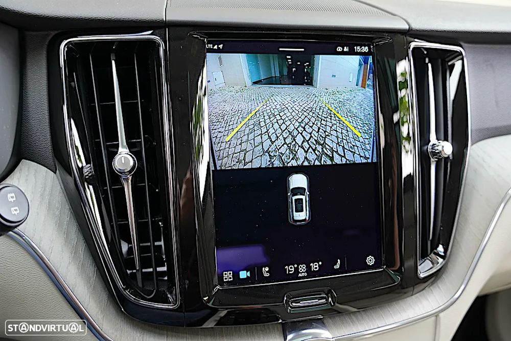 Volvo XC 60 2.0 T6 PHEV Plus Bright AWD - 38