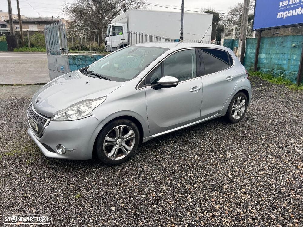 Peugeot 208 1.4 HDi Allure - 7