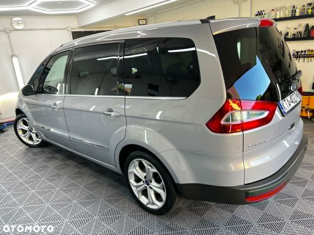 Ford Galaxy 2.2 TDCi DPF Titanium - 6