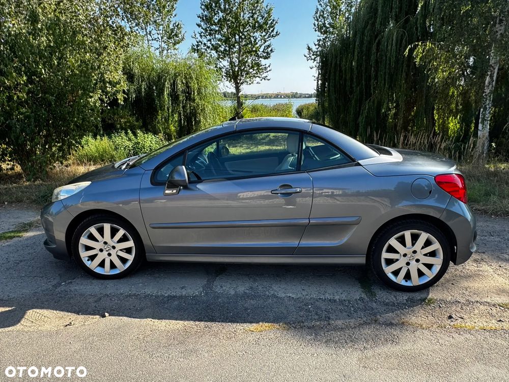 Peugeot 207 CC - 7