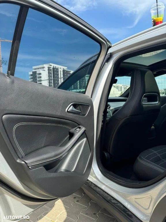 Mercedes-Benz GLA 200 (CDI) d 4Matic 7G-DCT - 12