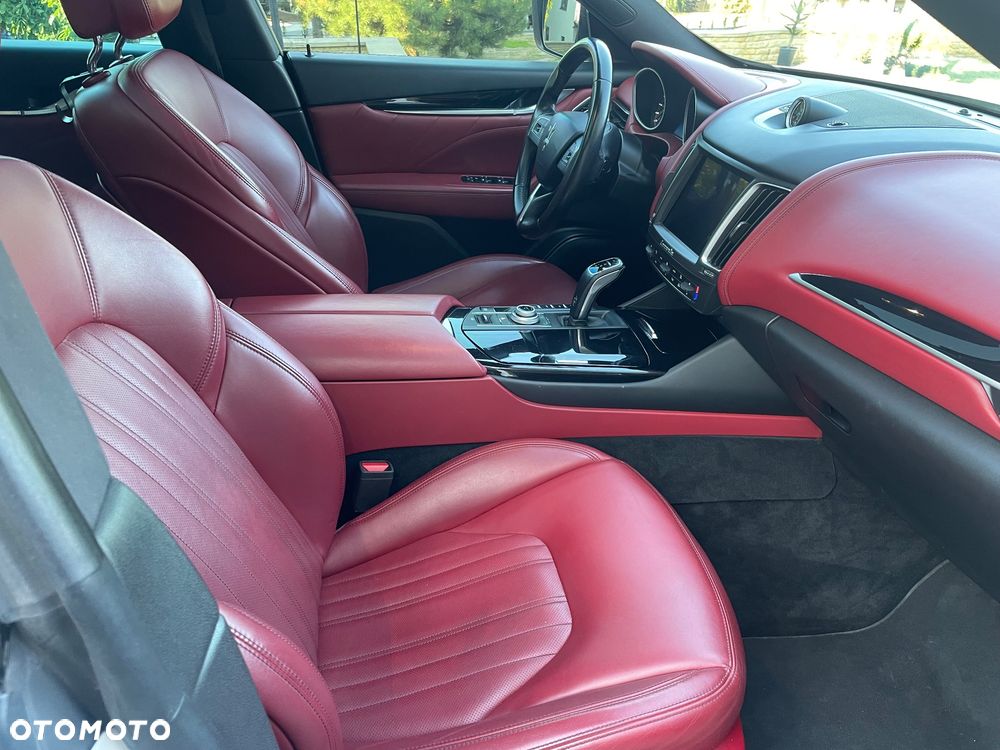 Maserati Levante - 10