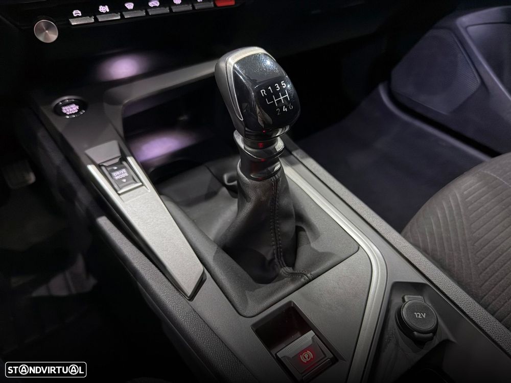 Peugeot 308 1.2 PureTech Allure - 24