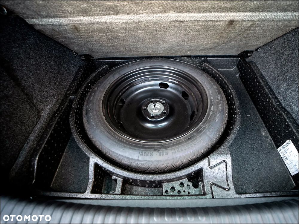 Volkswagen Tiguan - 39