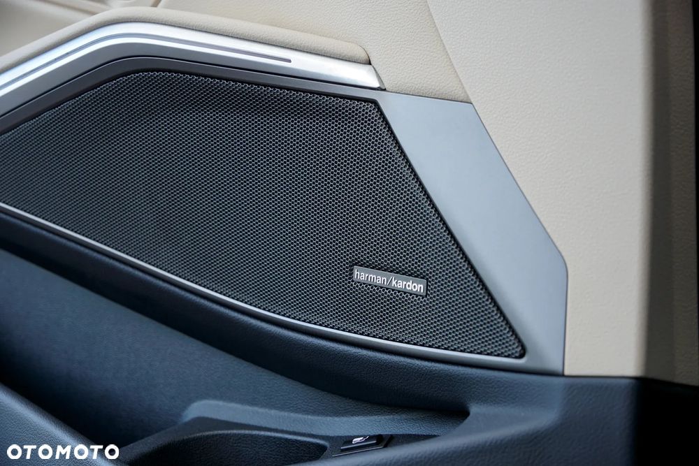BMW Seria 3 330e PHEV M Sport - 18