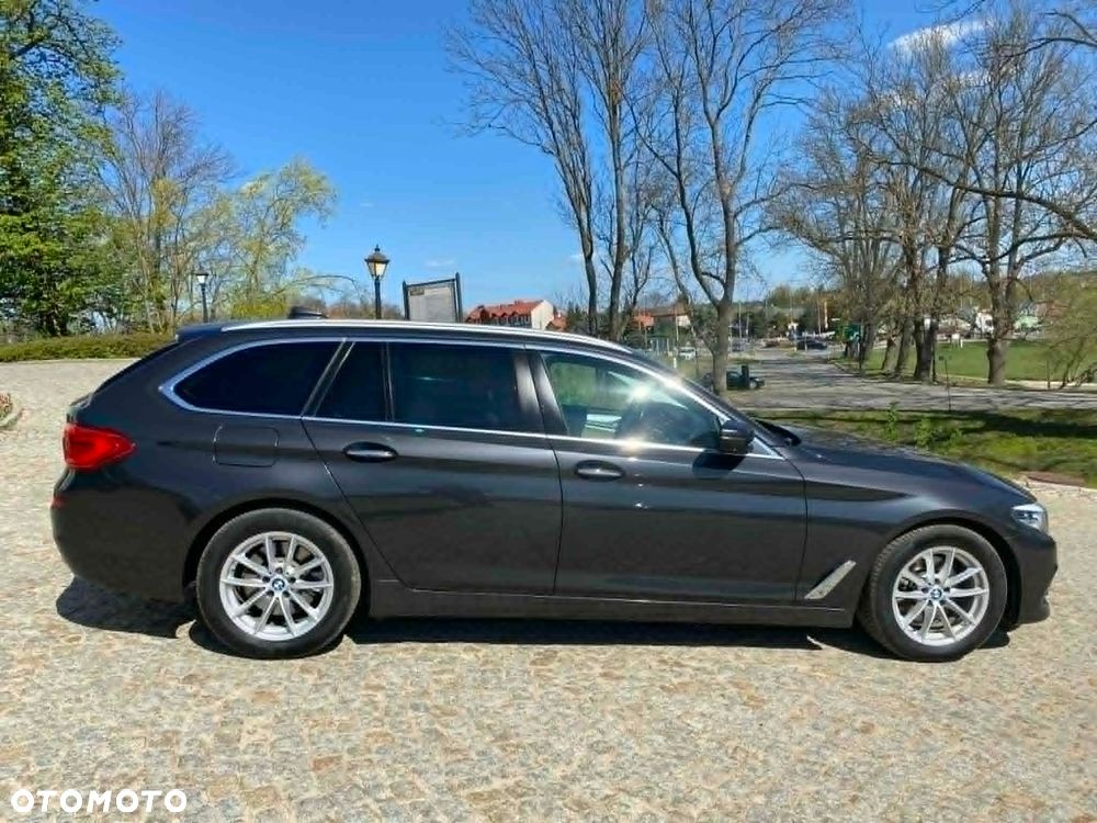 BMW Seria 5 520d Luxury Line - 6