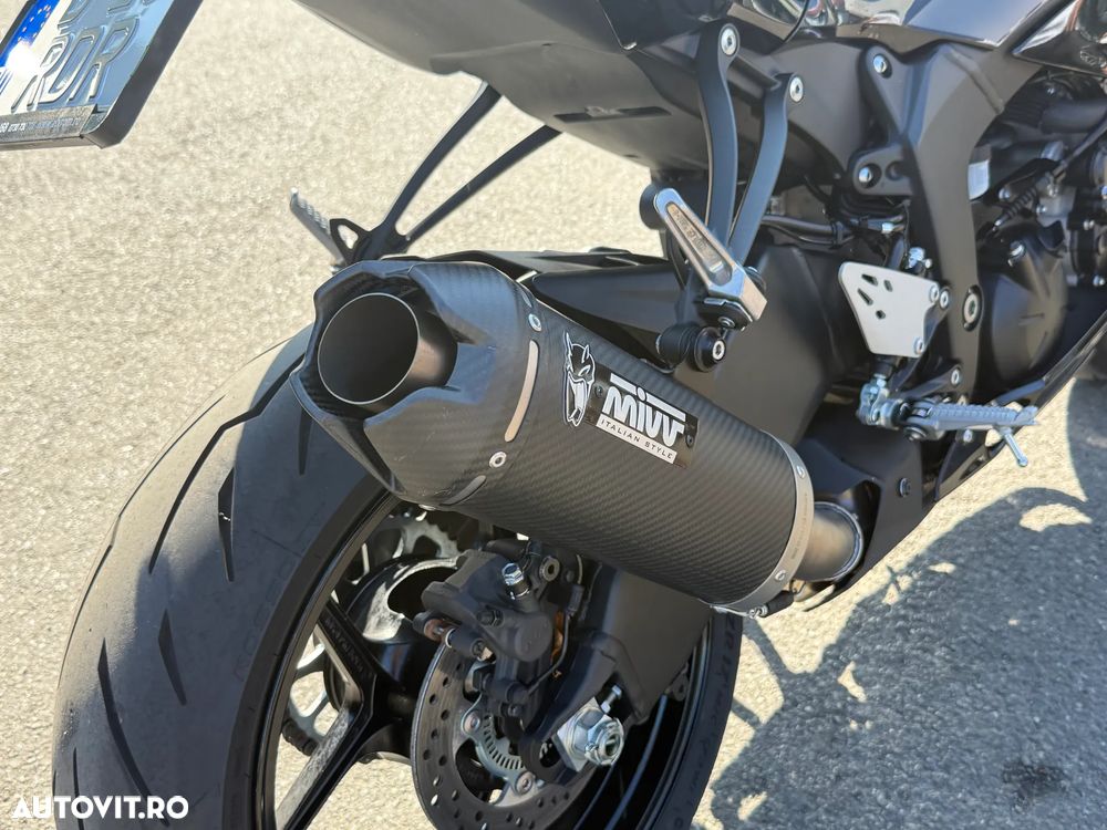 Kawasaki ZX-6R Ninja - 3