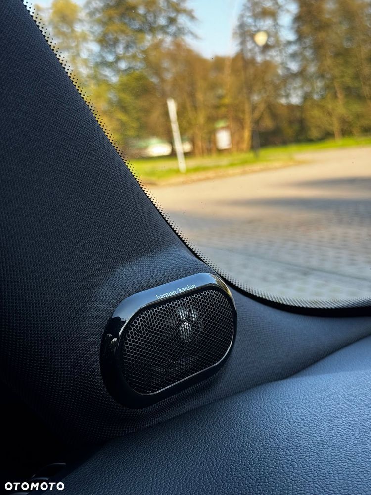 MINI Cooper SE Yours Trim - 19