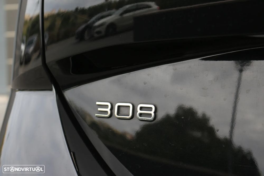 Peugeot 308 SW 1.6 Hybrid Active Pack e-EAT8 - 53