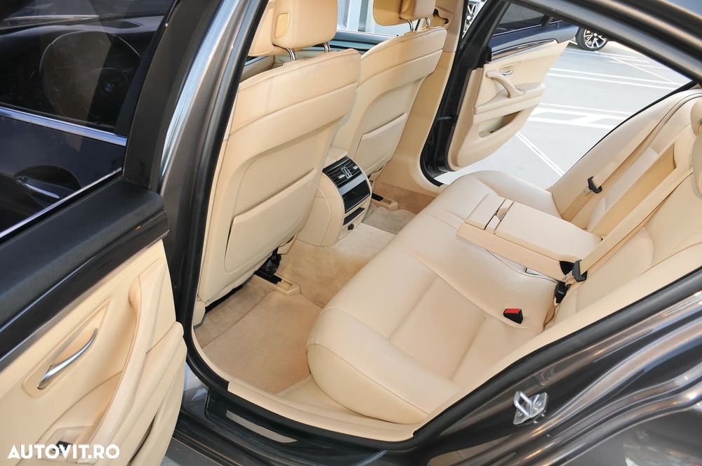 BMW Seria 5 520d - 4
