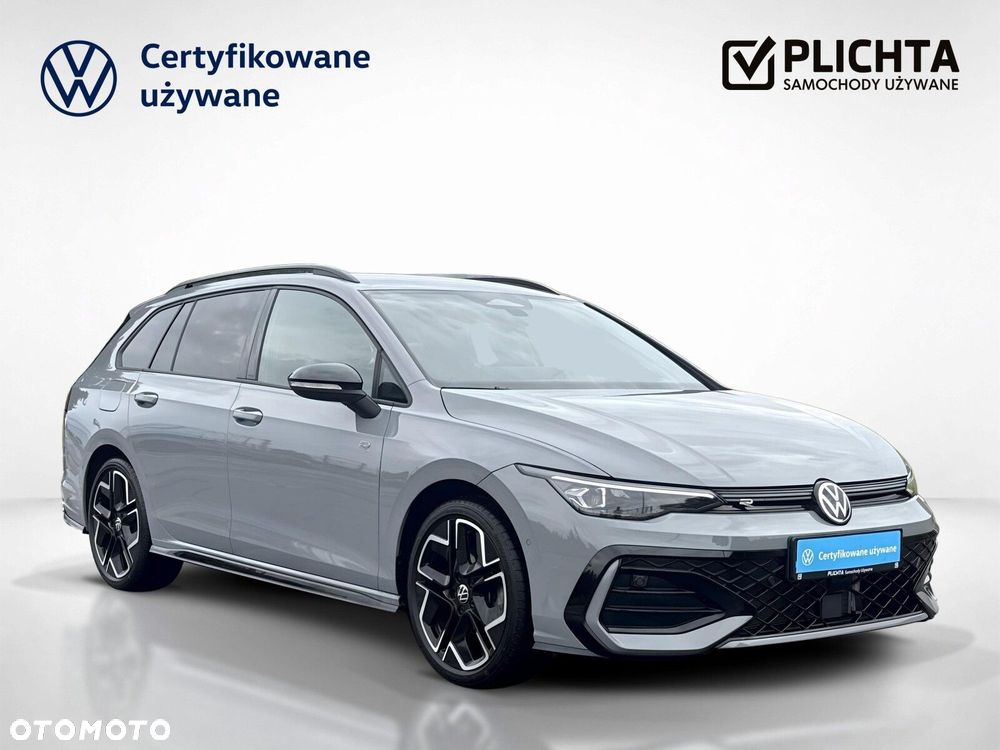 Volkswagen Golf - 8