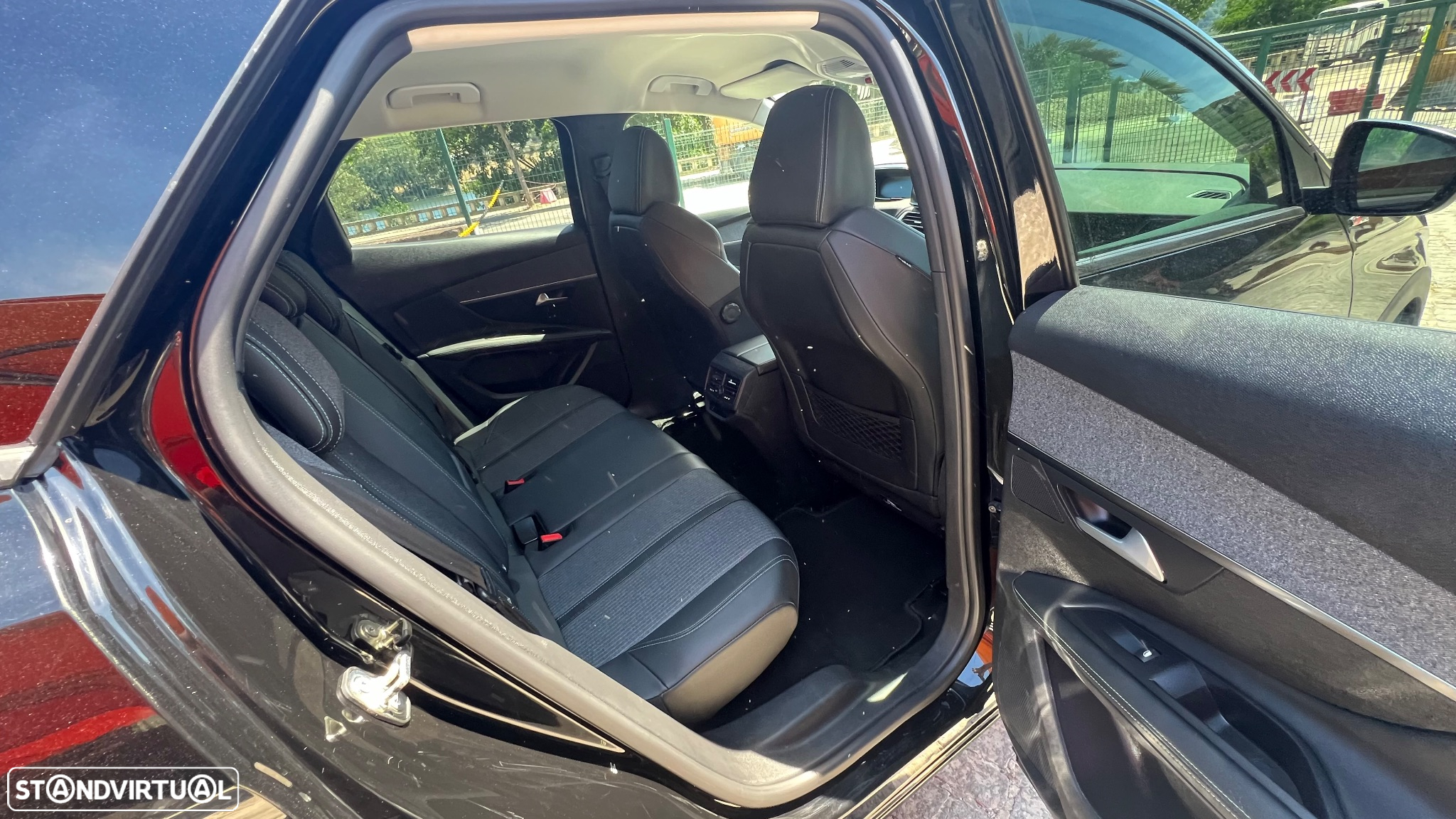 Peugeot 3008 1.5 BlueHDi GT Line J19 - 9
