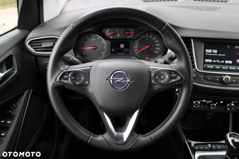 Opel Crossland X - 16