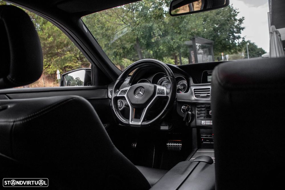 Mercedes-Benz E 300 Bluetec Hybrid Avantgarde - 33