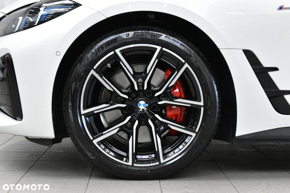 BMW i4 - 7