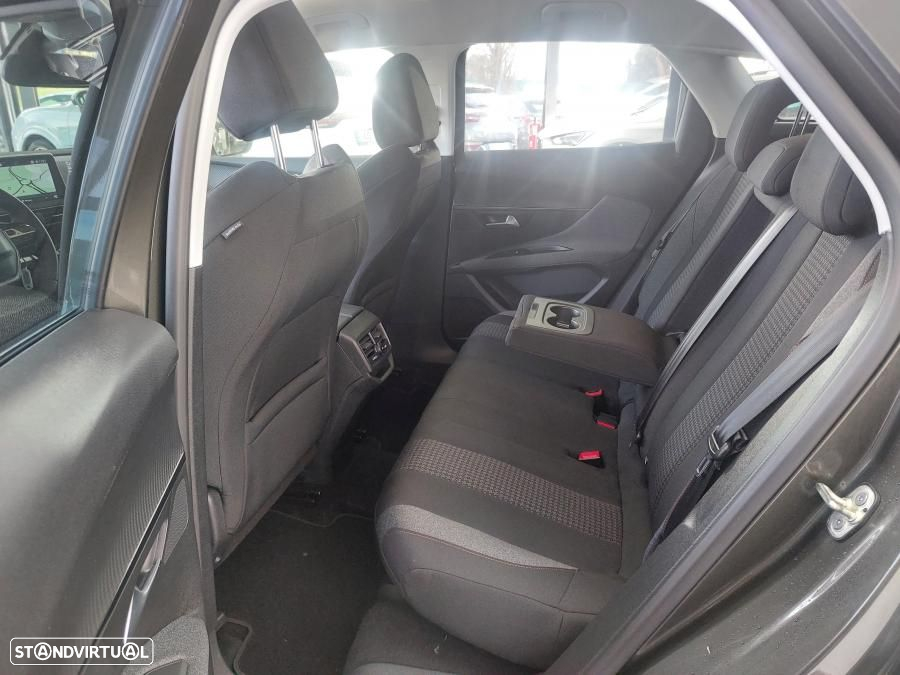 Peugeot 3008 1.5 BlueHDi Active - 11