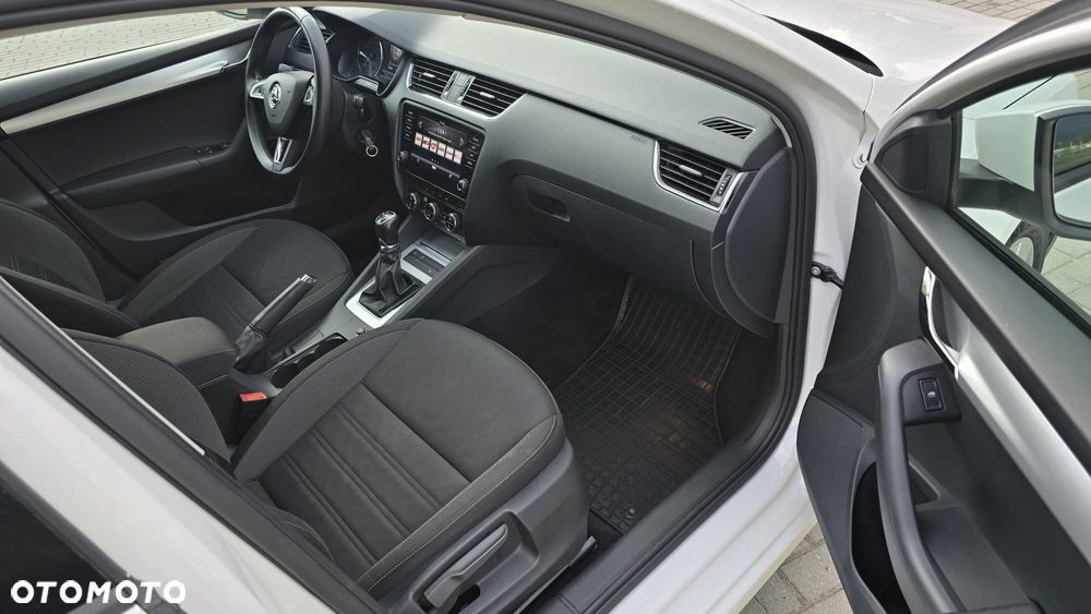 Skoda Octavia 1.5 TSI GPF ACT Ambition - 8