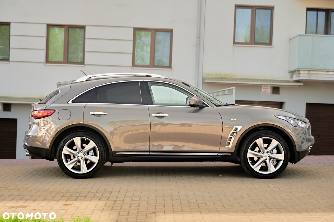 Infiniti QX70 3.0d S - 14
