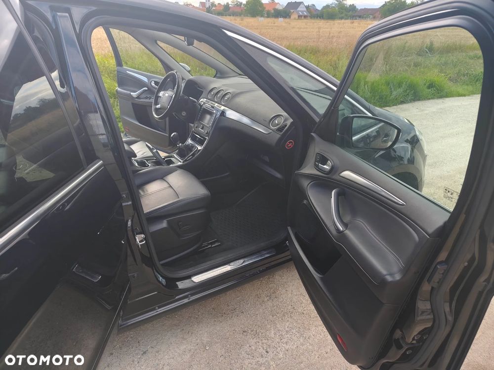 Ford S-Max 2.0 TDCi DPF Titanium - 13