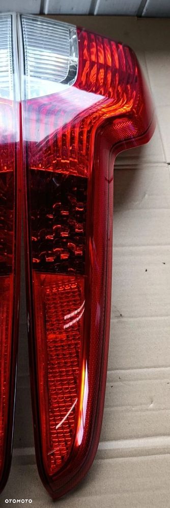 Volvo V50 lampa tylna tył led LEWA lift Europa stan bdb bez uszkodzeń - 2