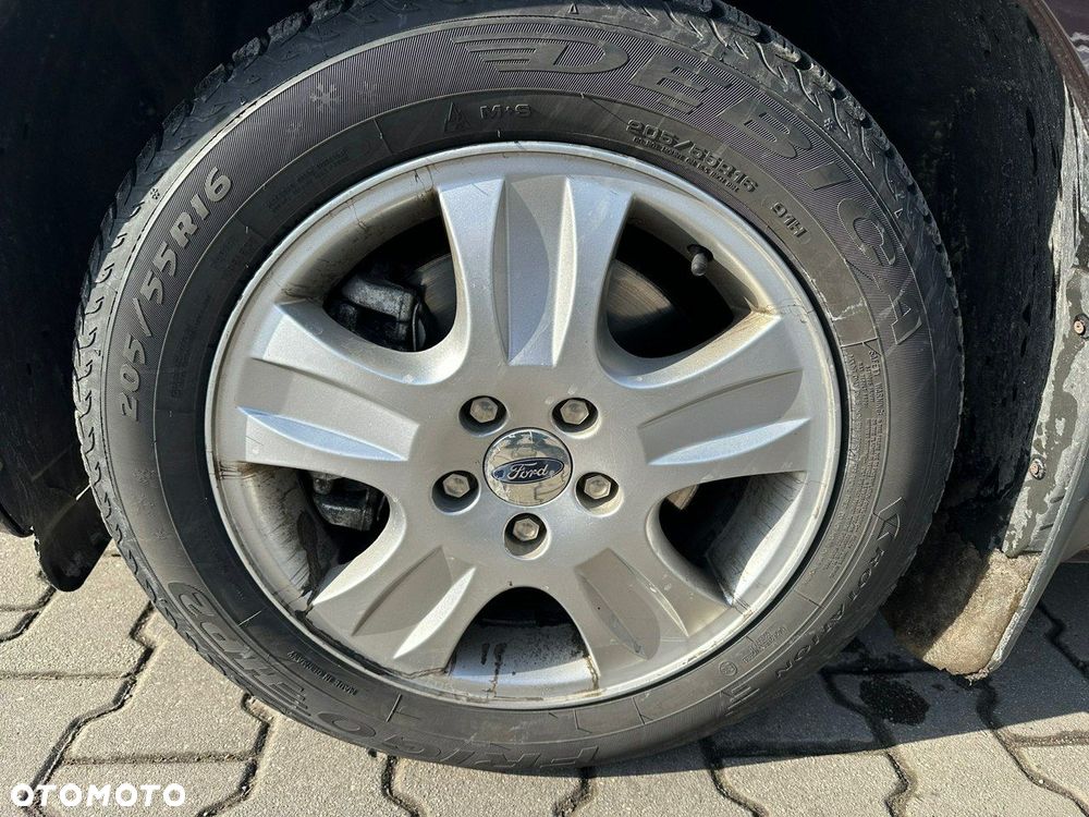 Ford Mondeo - 12