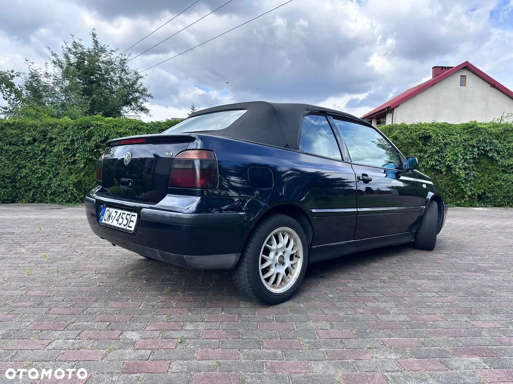 Volkswagen Golf - 4