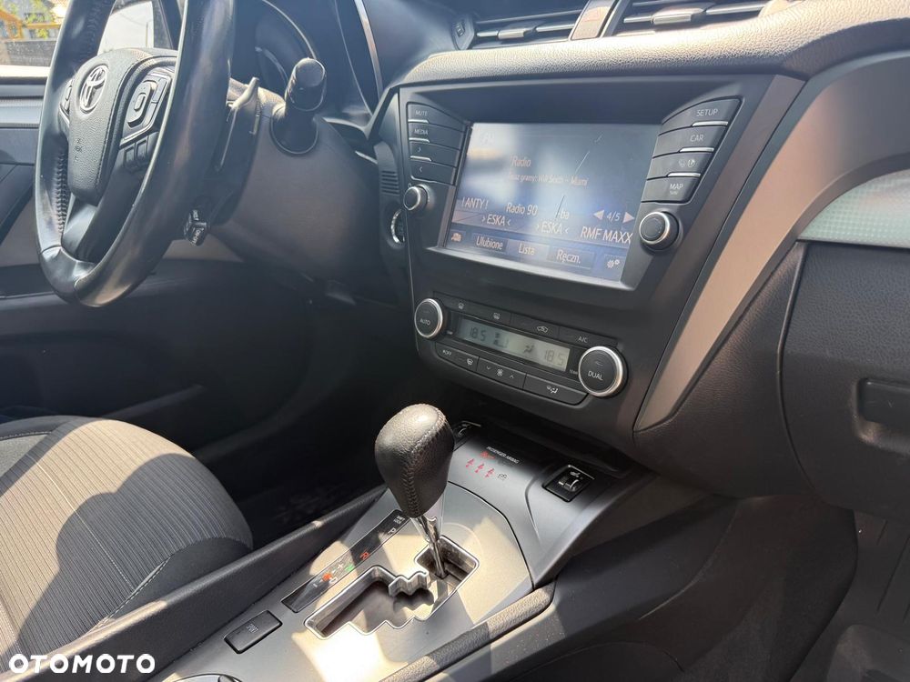 Toyota Avensis 1.8 Prestige MS - 23